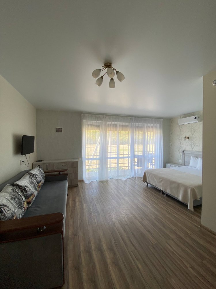 Комната комфорт с балконом на троих