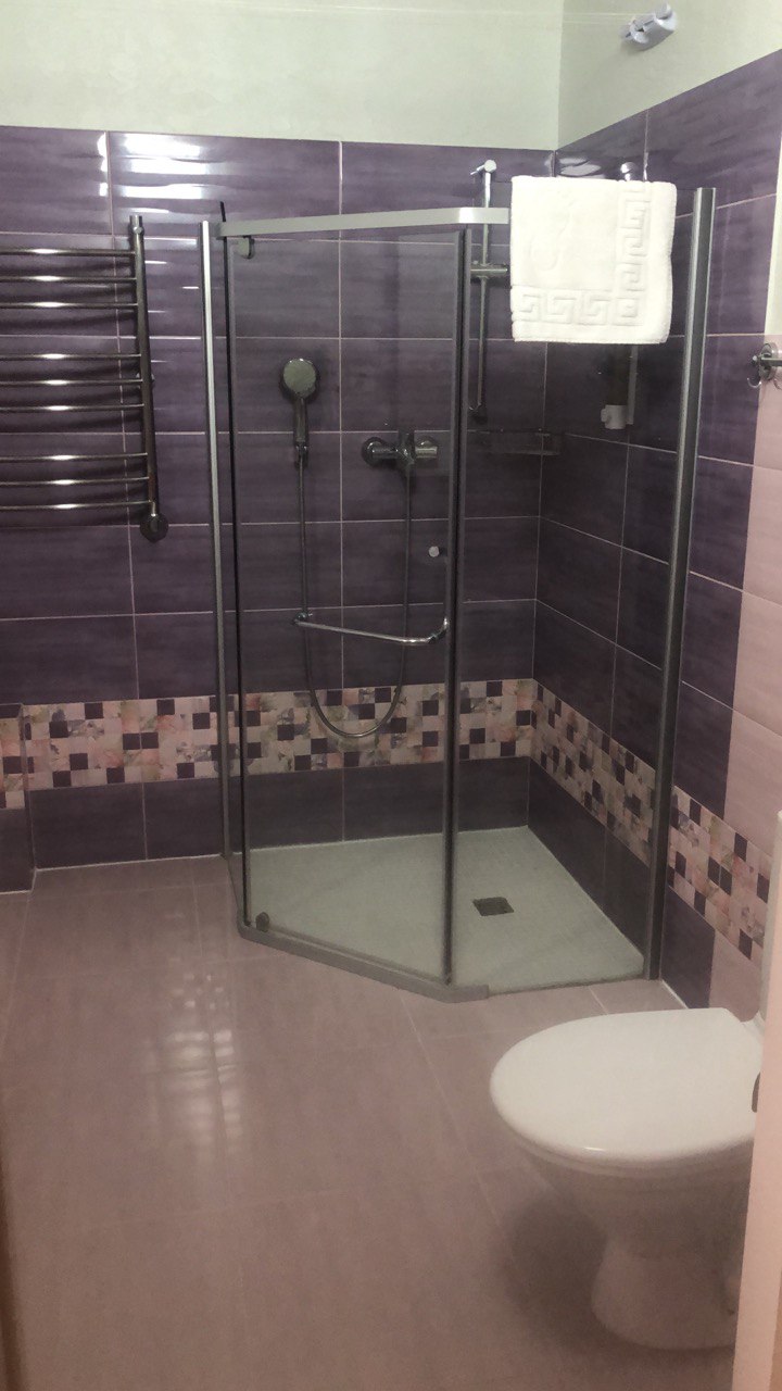 Комната на троих с видом на горы 