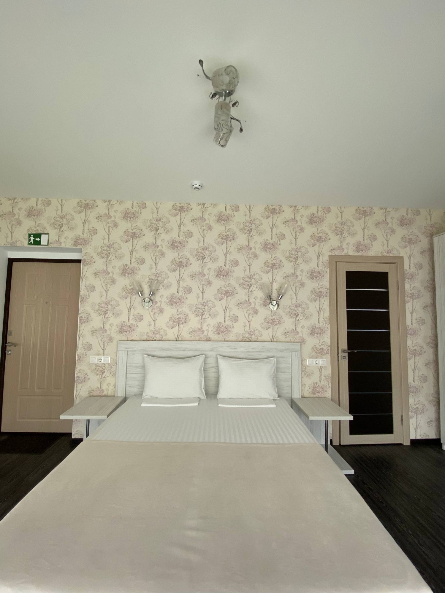 Комната на двоих